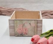  15cmx15cmx8cm-es antik hats fbl kszlt dekor-fik, sznes tblval: mandula