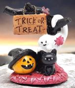  7,5cmx7cm-es Trik or Treat tbls fa rmiszt tkkel, szellemmel, fekete macskval